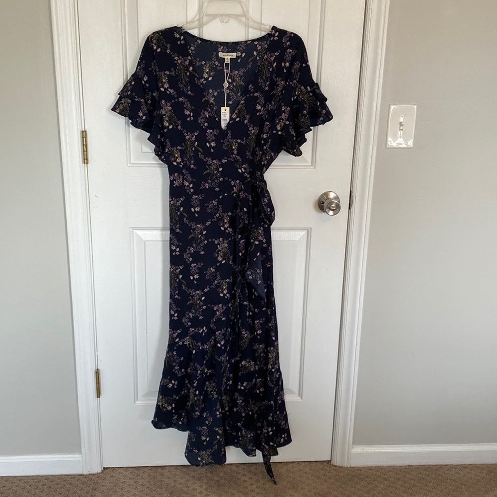 NWT True Wrap Navy Blue Floral Print Dress